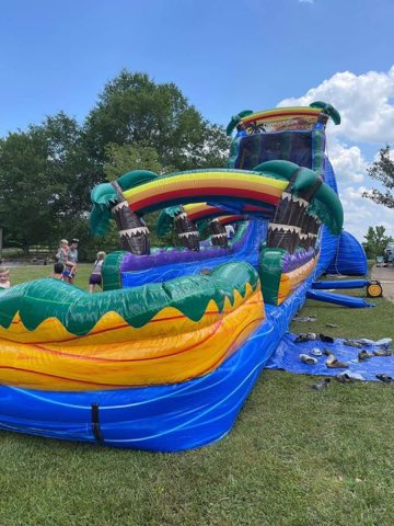 Alligator Tropical Waterslide rental